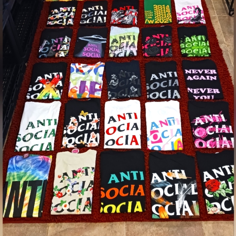 Bulk Size L Anti social social club Tee set